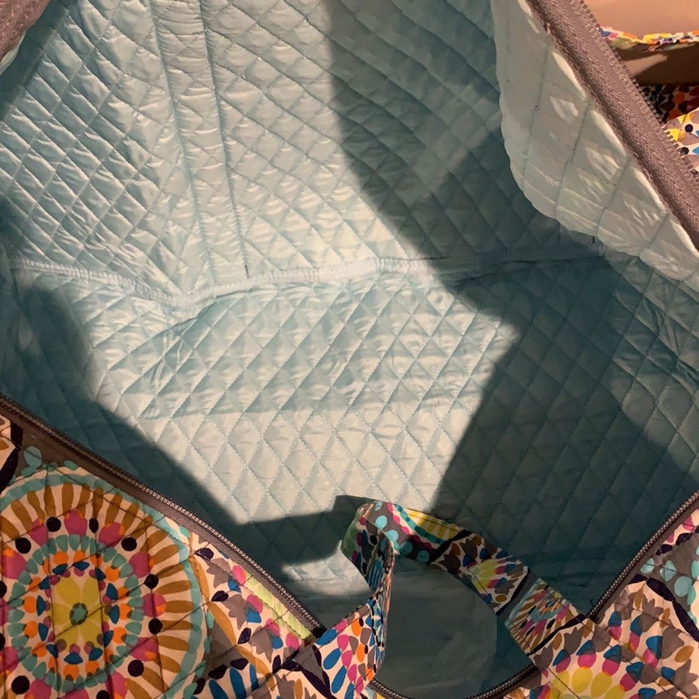 ‼️FIRM‼️ NWT vera bradley xl travel duffel sunny medallion - Picture 9 of 10